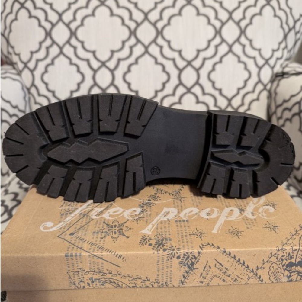 Free People Lola Lug Sole Chelsea Boots - Picture 5 of 6